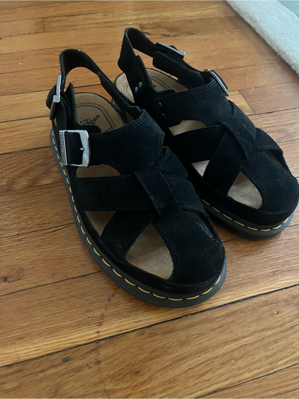 Dr.Marten archive fisherman sandal in suede
